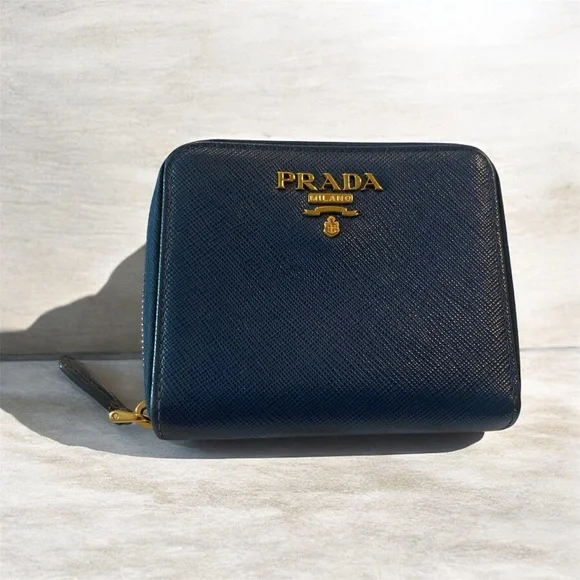 Prada Portafoglio Lampo Saffiano Metal Bluette - Picture 1 of 16